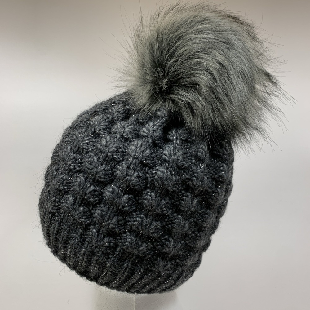 NWOT Villagehouse Chunky Knit Gray Silver Faux Fur Pom Fleece Lined Hat Poland